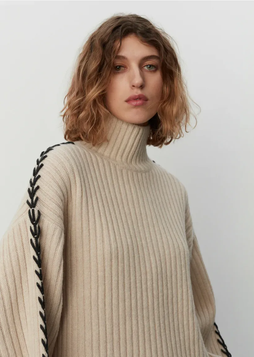 2nd Ronia Beige Turtle Neck Sweater With Arm Detail