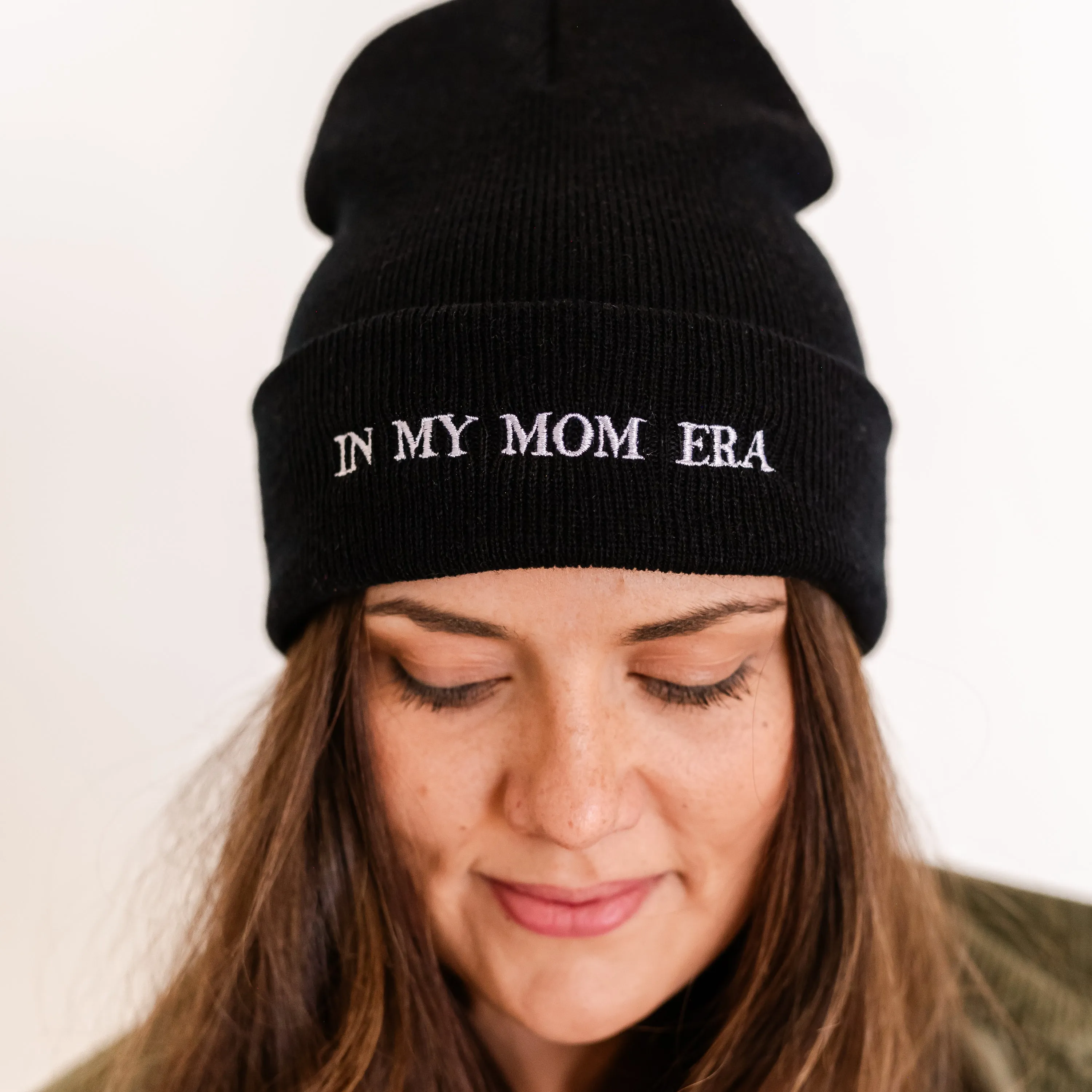 ADULT BEANIE - IN MY MOM ERA™ - Black w/ White