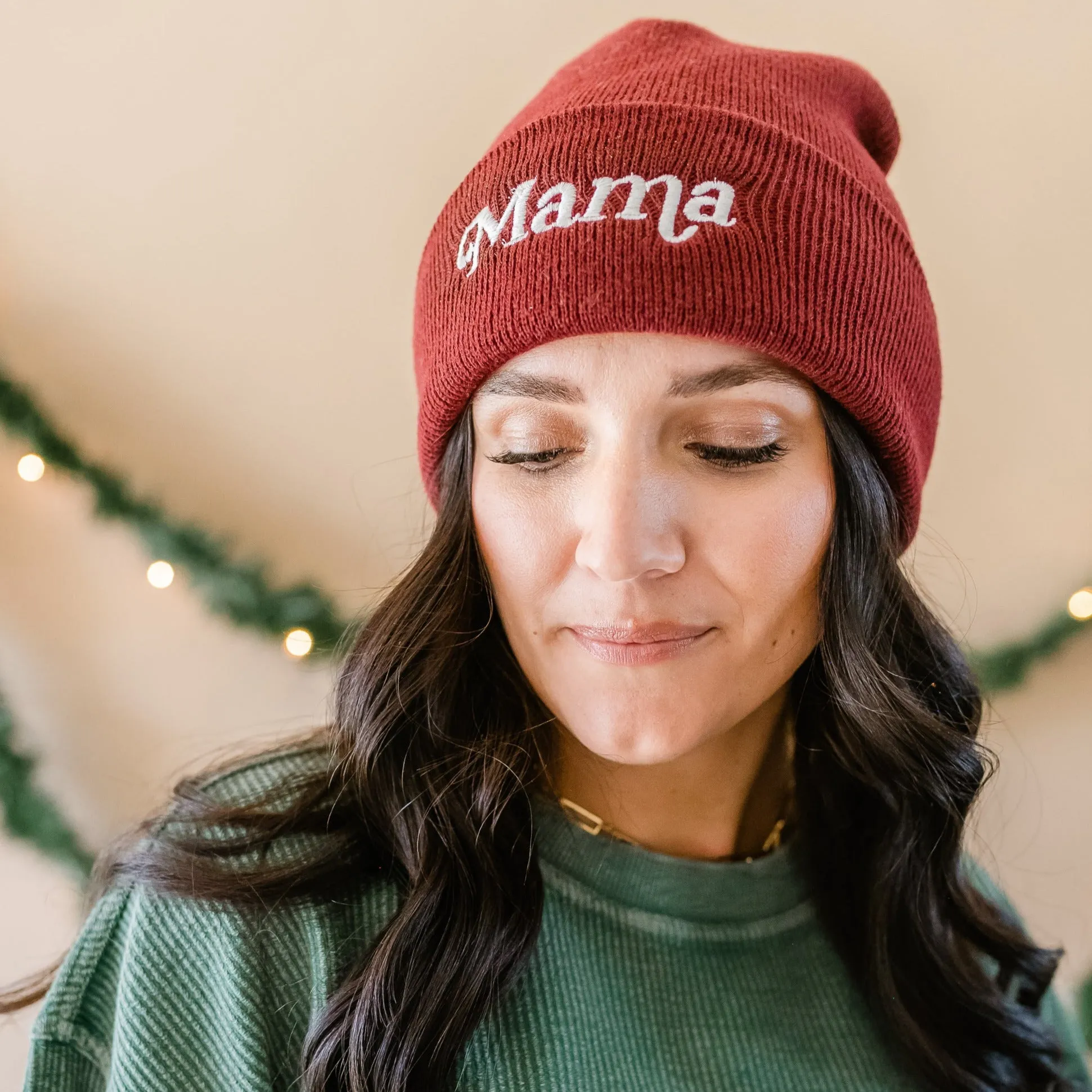 ADULT BEANIE - Mama Italic - MAROON w/ White