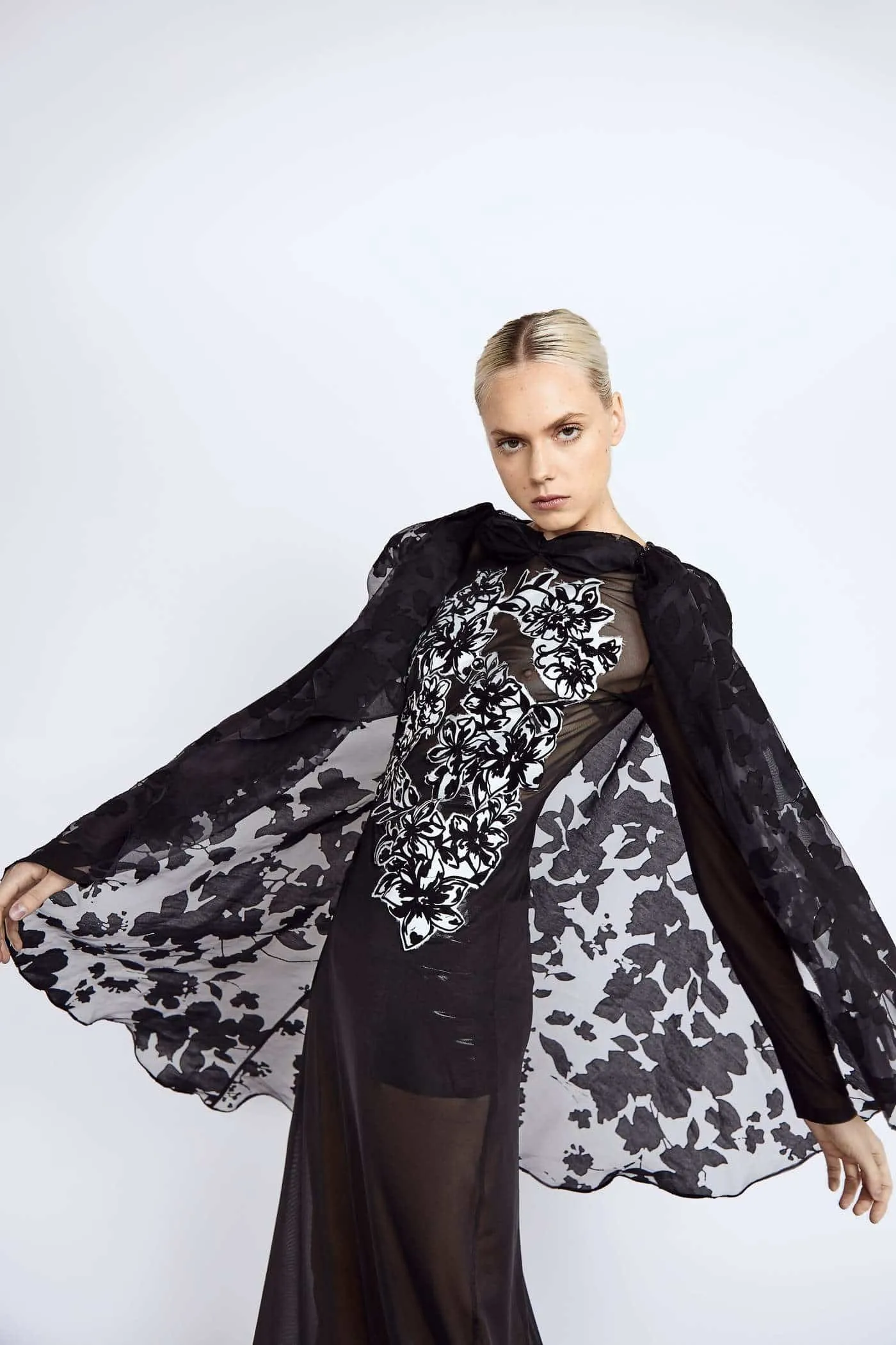 Black And White Hand Embroidery Lace Cape Dress