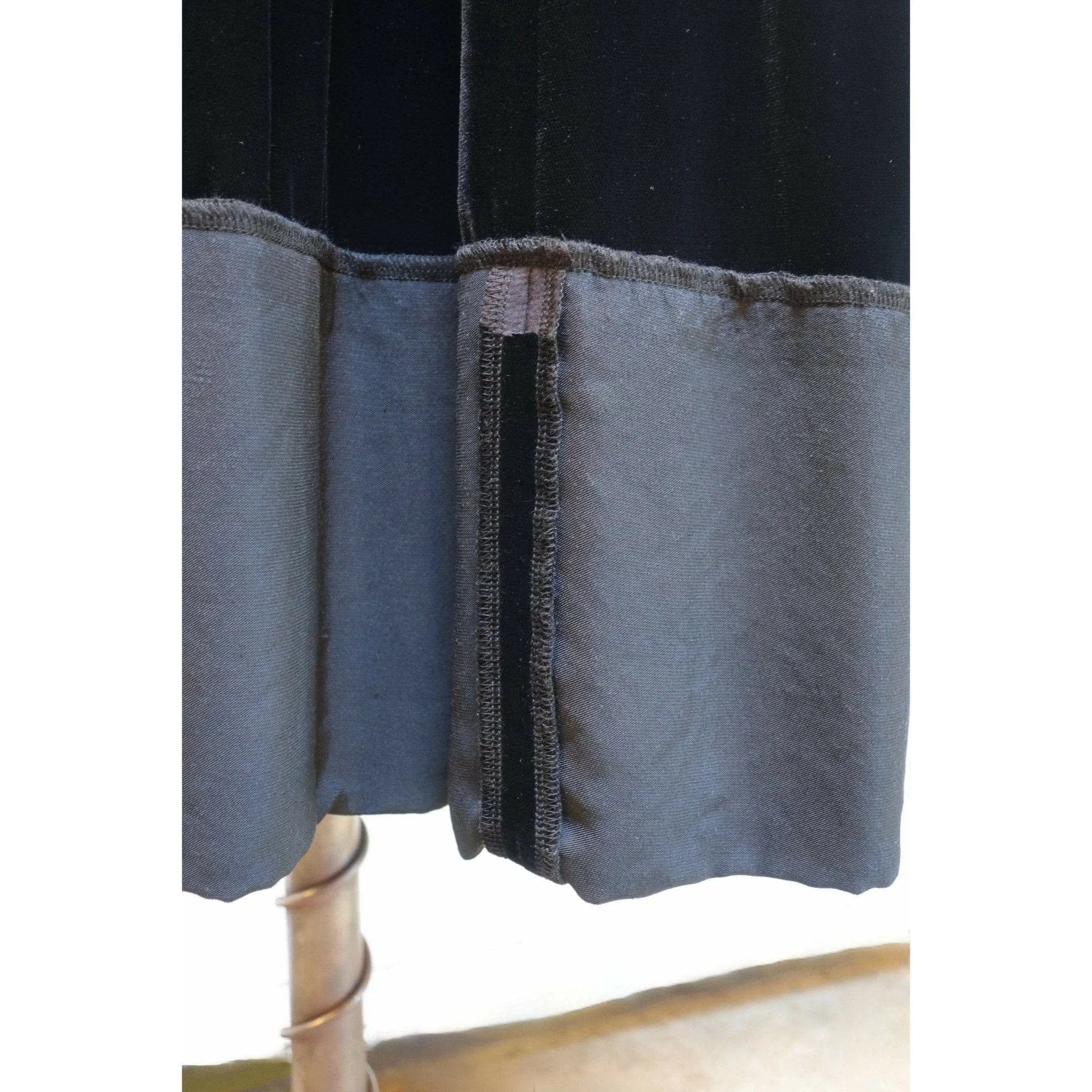 Comme Des Garçons Black Velvet Drawstring Skirt