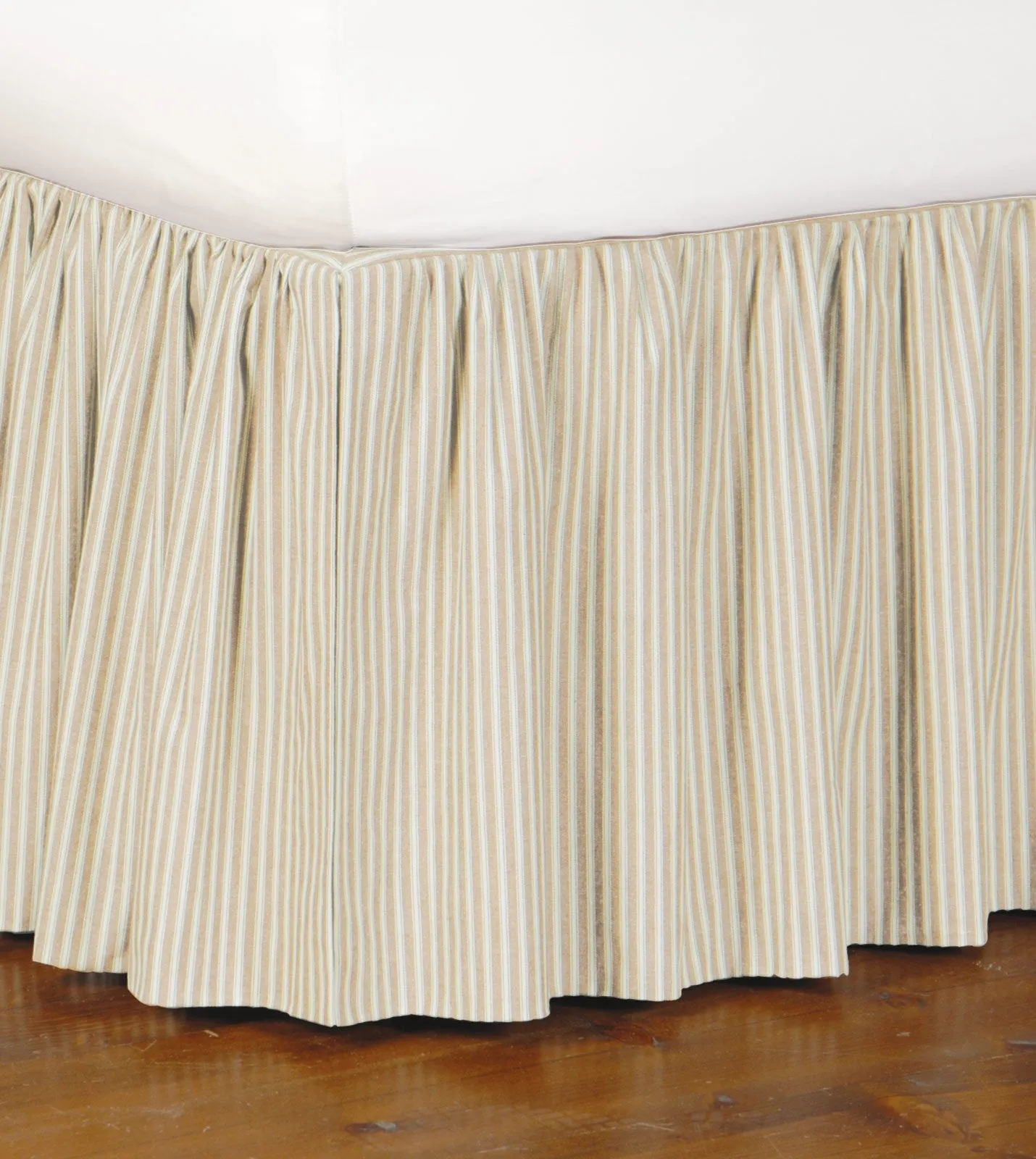 Heirloom Ruffled Bed Skirt in Vanilla