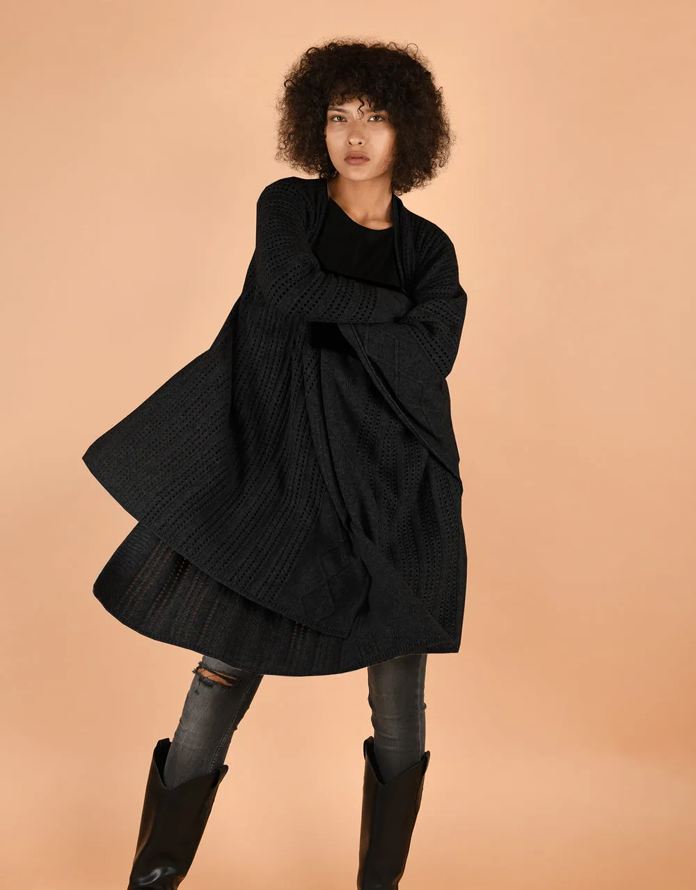 Hippie Cape in Black