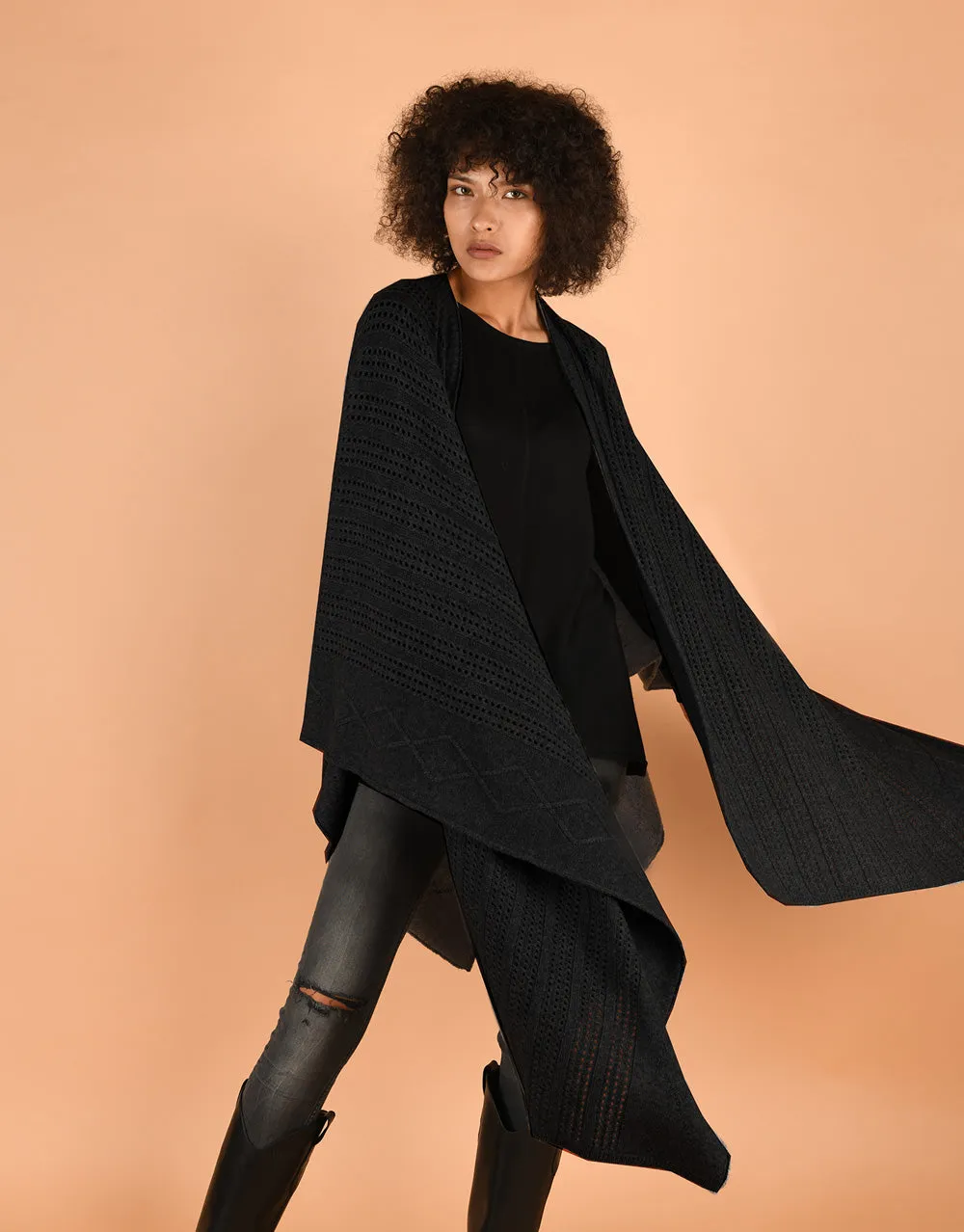 Hippie Cape in Black