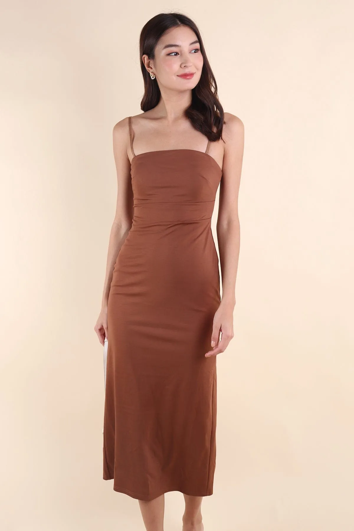 ISLA PADDED BODYCON MAXI IN BROWN