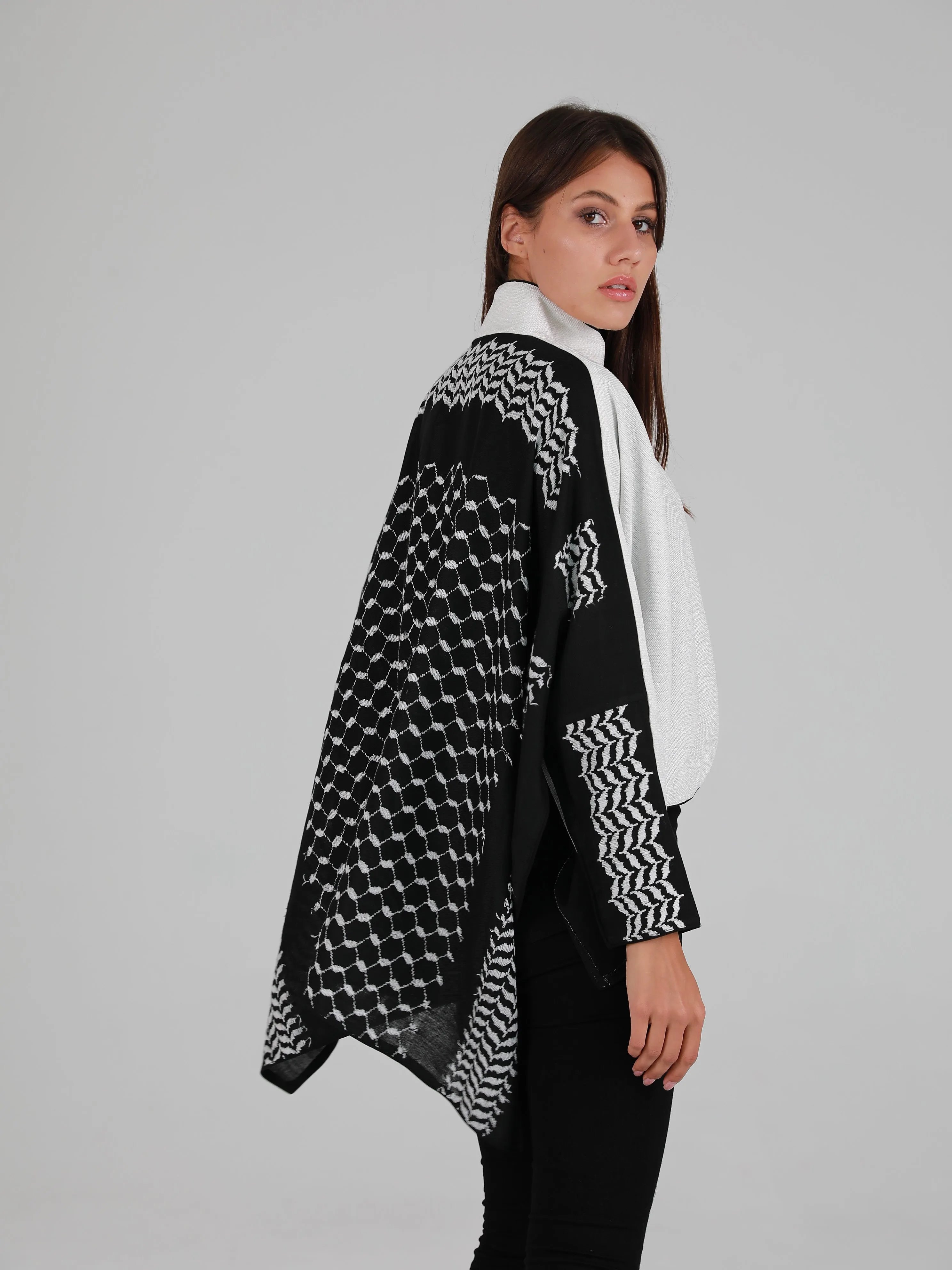 Long-Sleeve High Mandarin Collar Keffiyeh Cape - White/Black