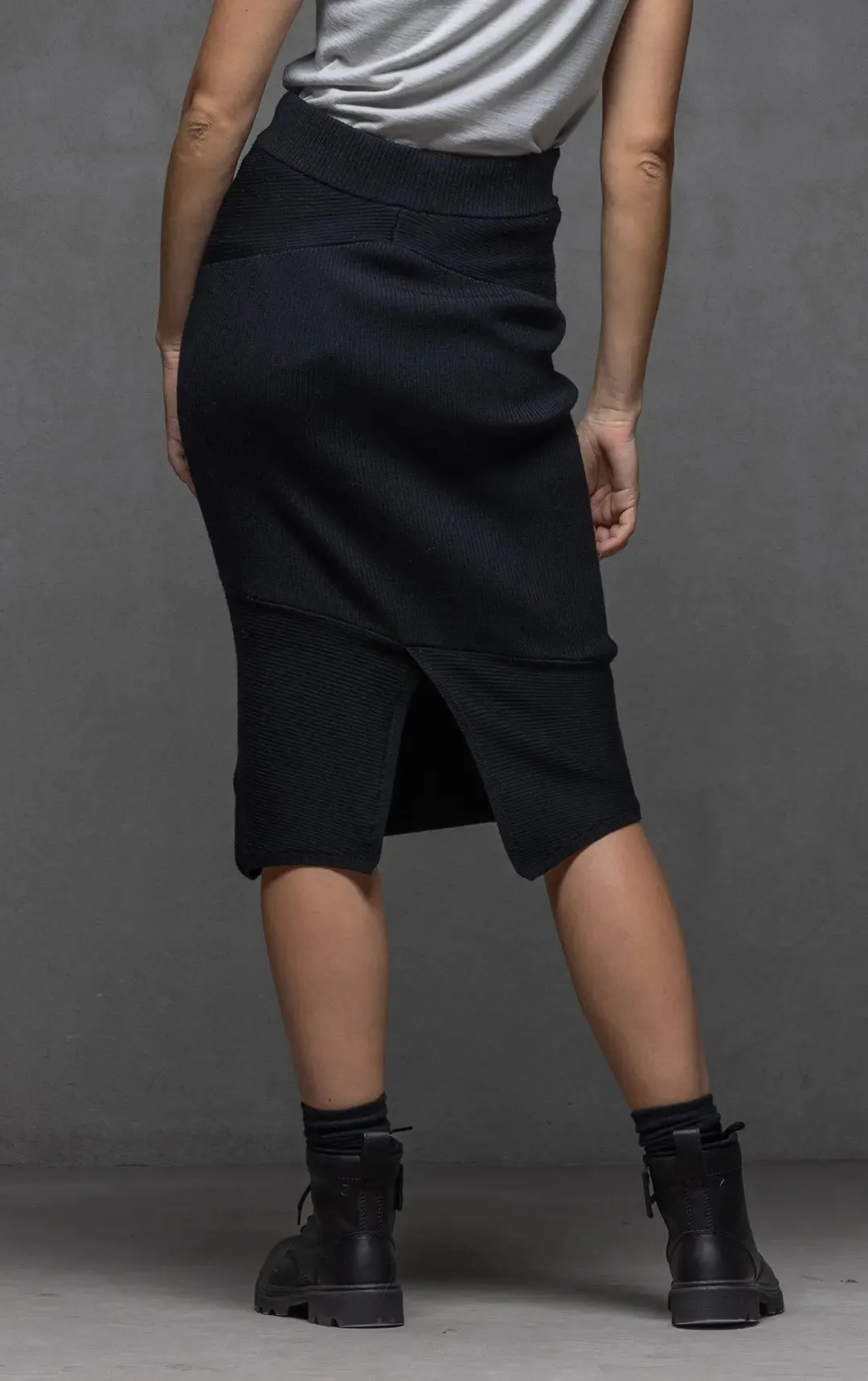 MERINO KNIT SKIRT