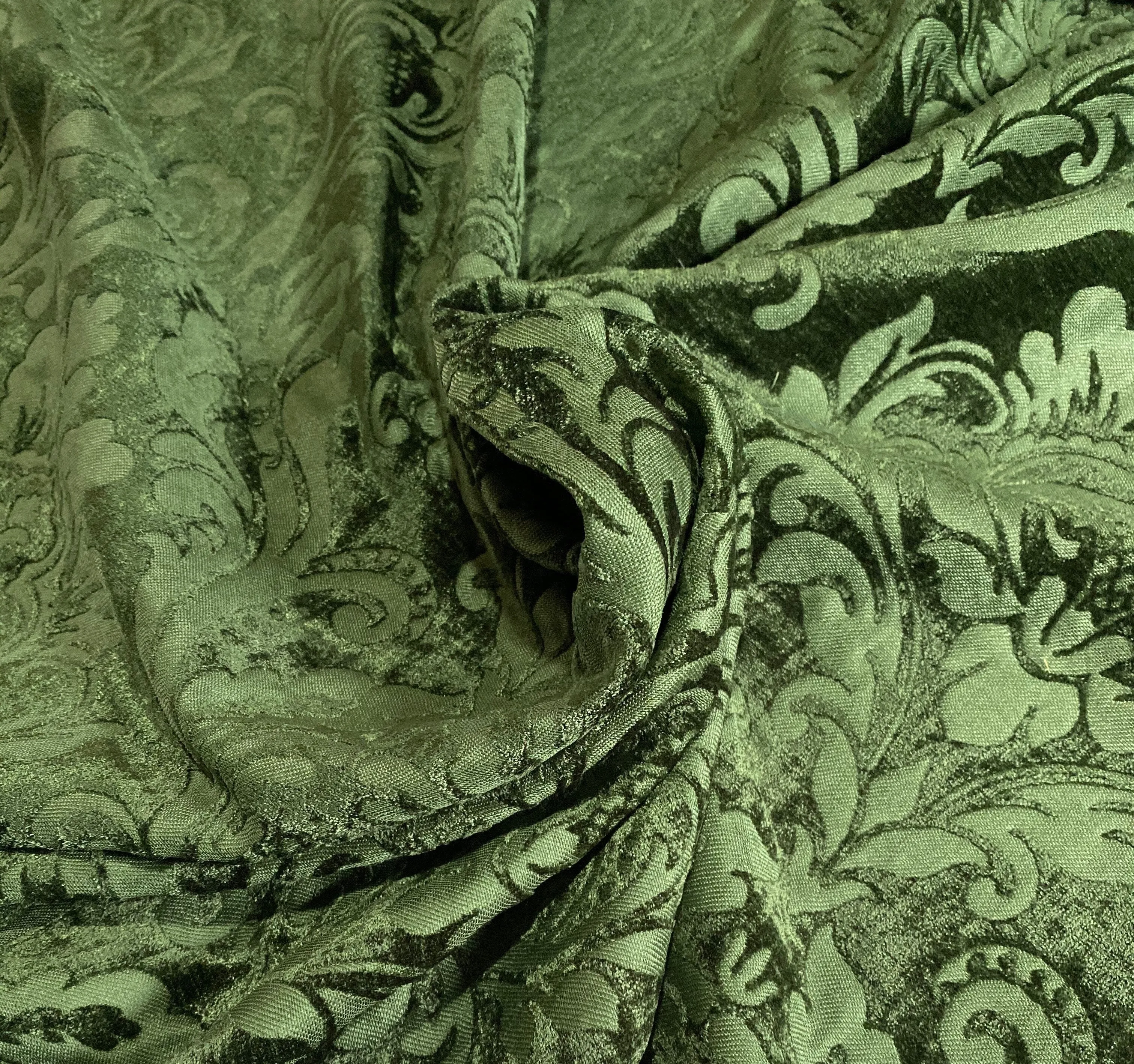 NEW Queen Isabella Designer Medallion Burnout Chenille Velvet Fabric Forest Green