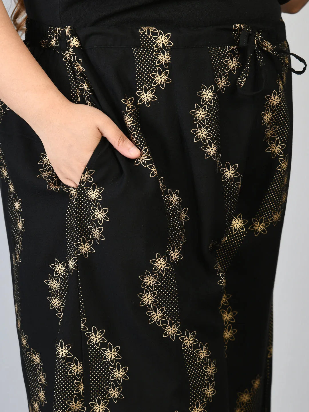 Plus Size Plus Size Black Floral Gold Printed Palazzos