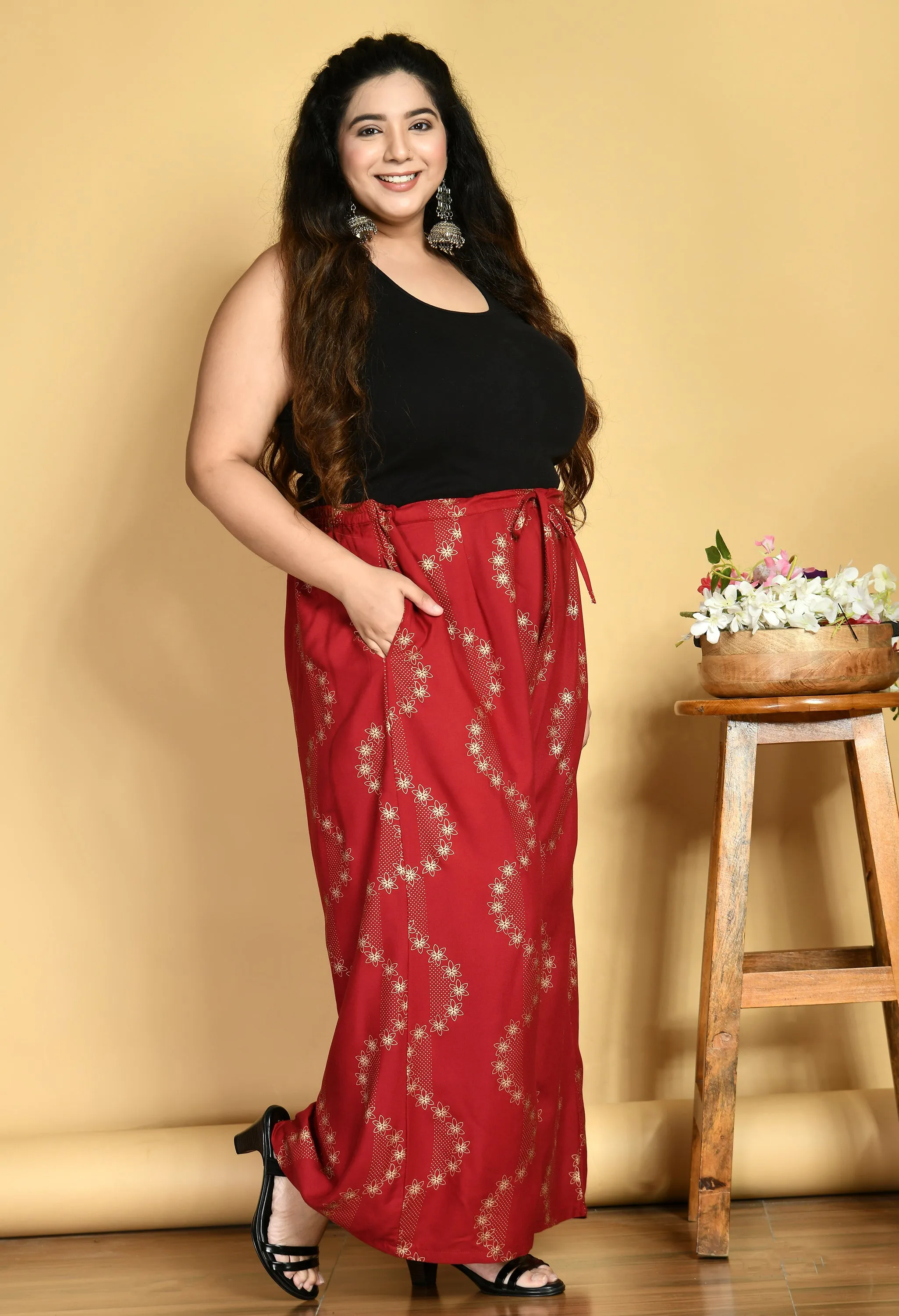 Plus Size Plus Size Red Floral Gold Printed Palazzos