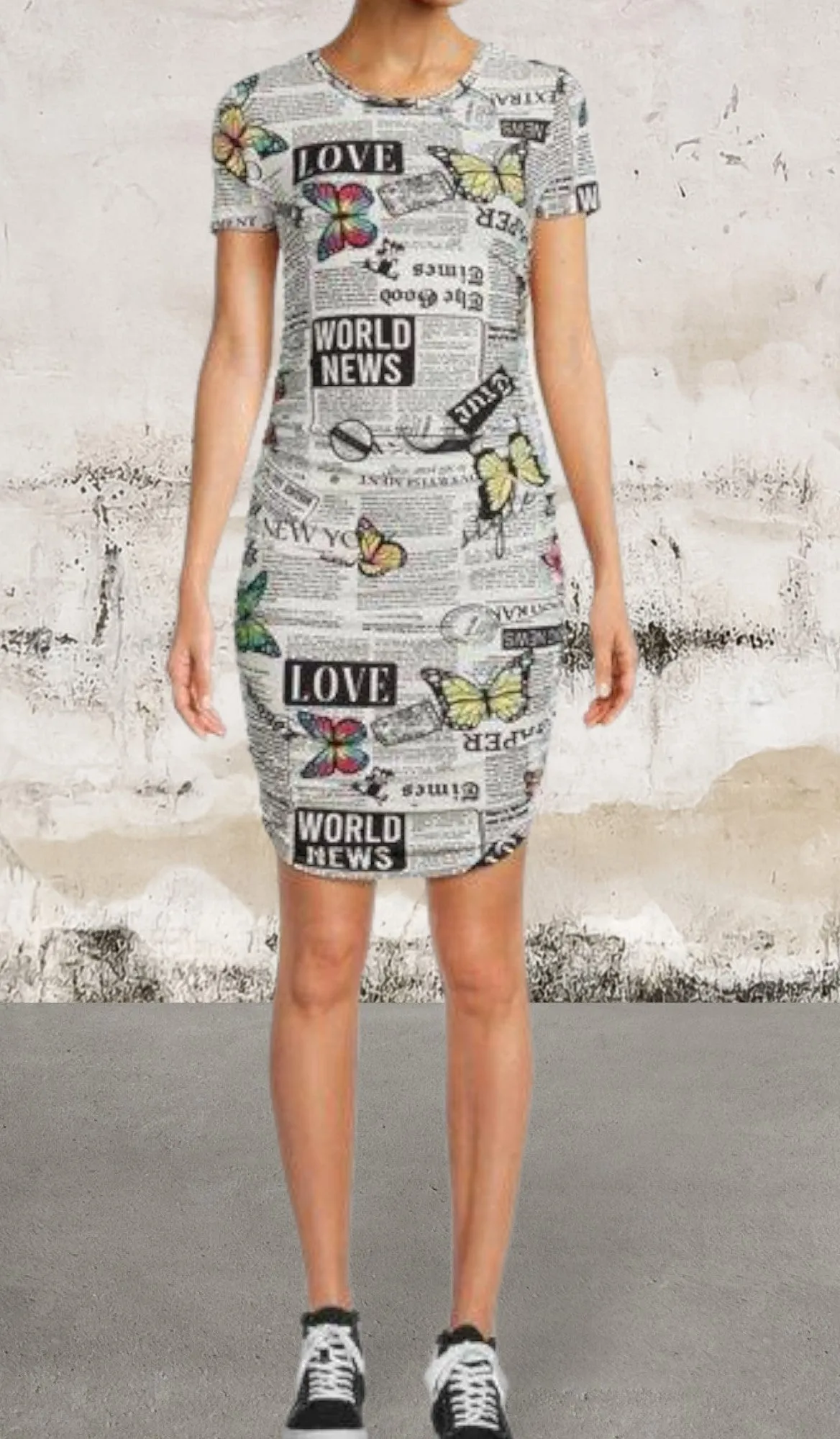 Short sleeve newspaper ruched dress