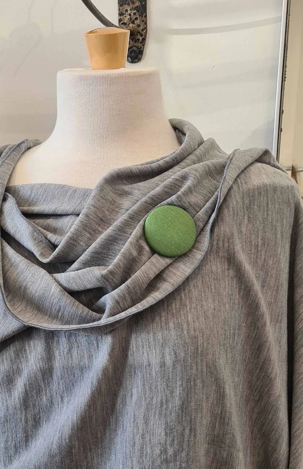 Smitten Button Brooch