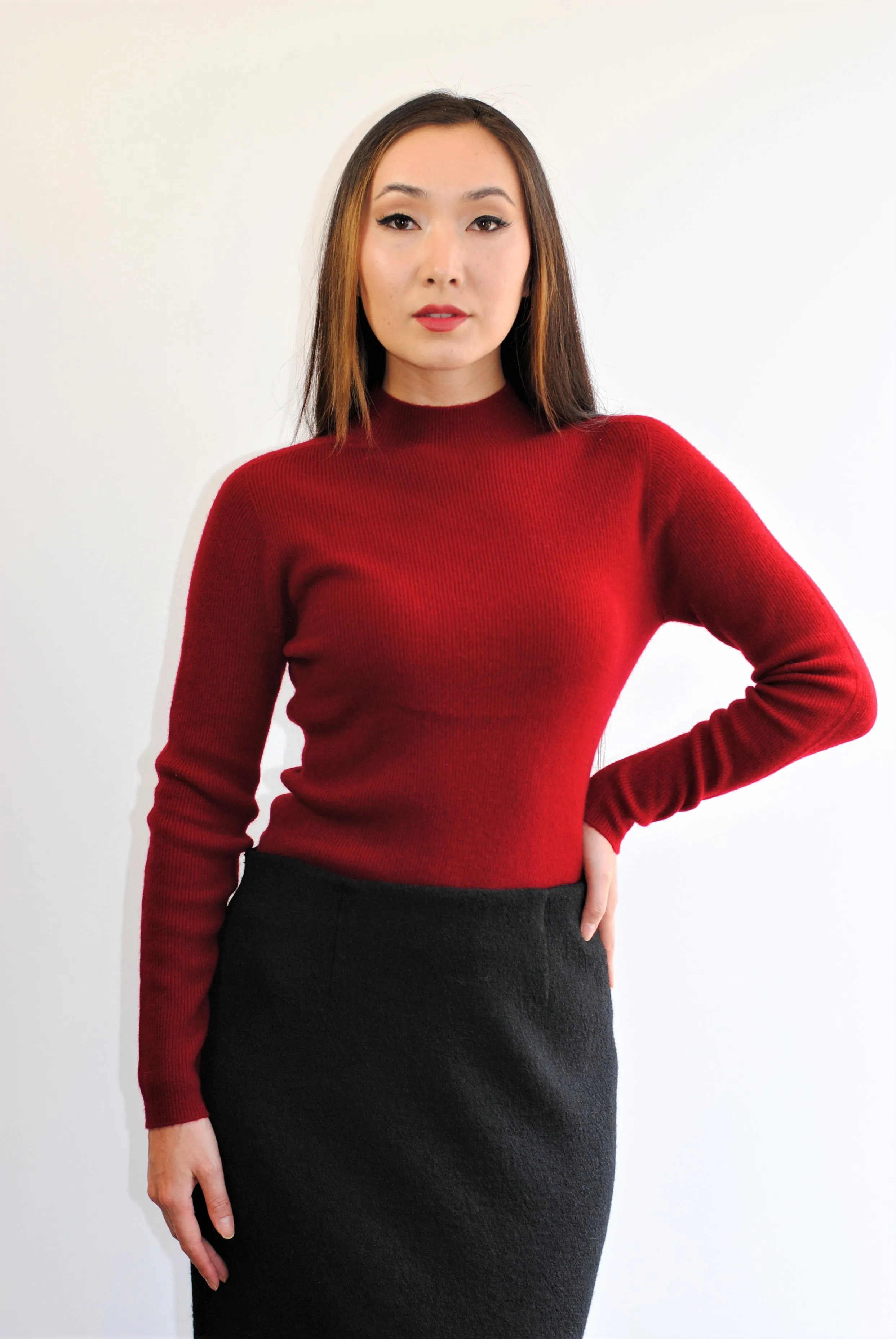 VIKA Lux Merino Wool Turtleneck Pullover Sweater