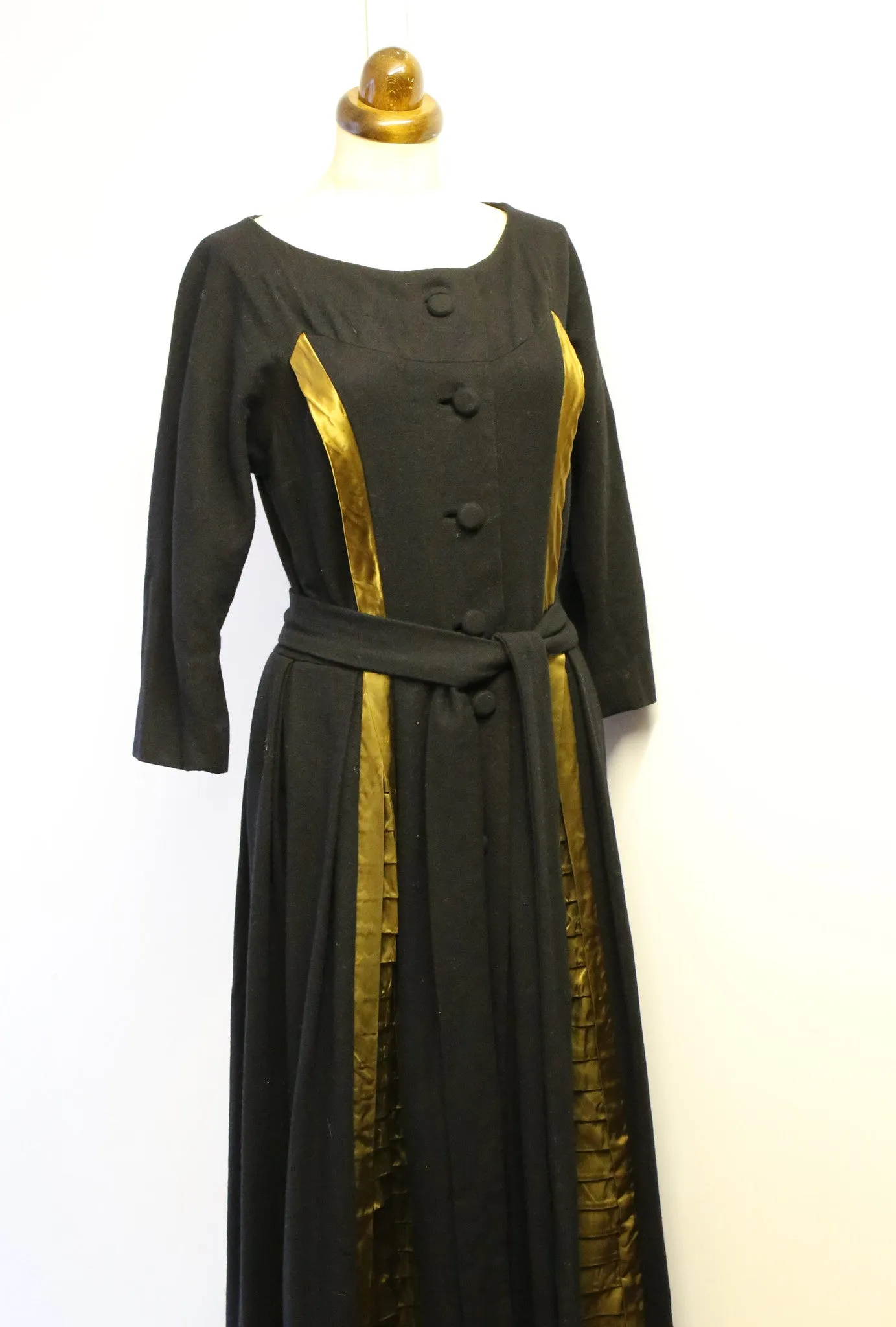 Vintage 1940s Black Gold Wool Dress