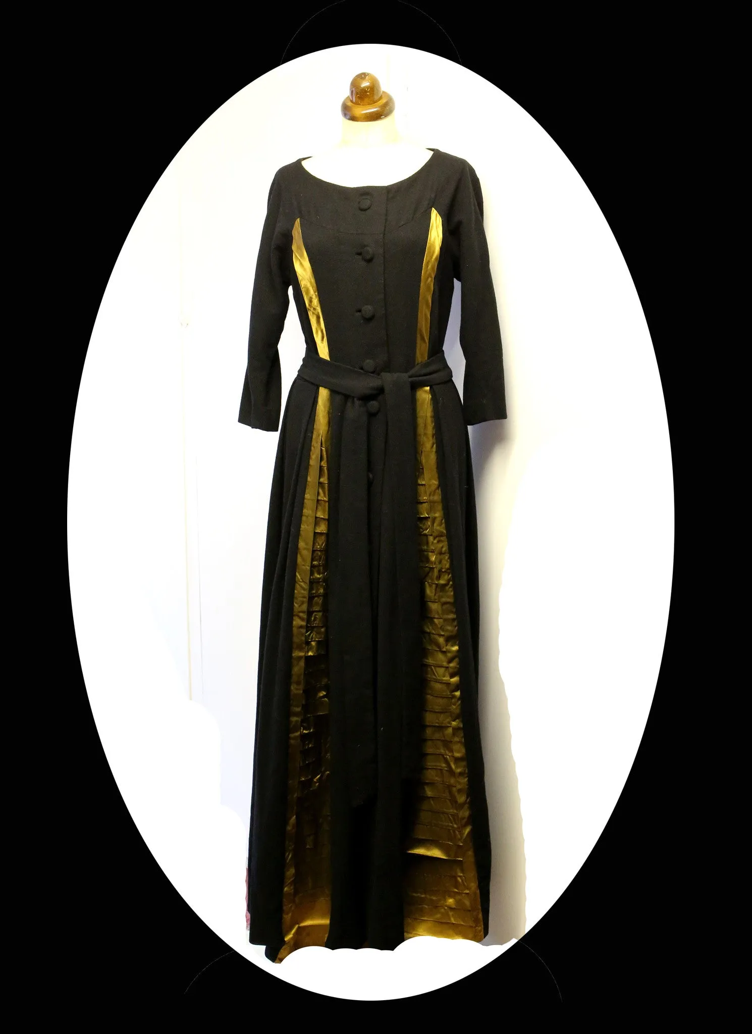 Vintage 1940s Black Gold Wool Dress